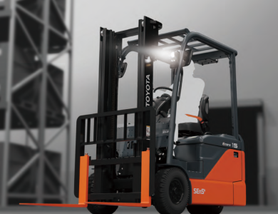 Xe nâng điện 3 bánh 1.0 tấn - 2.0 tấn Toyota 8FBE