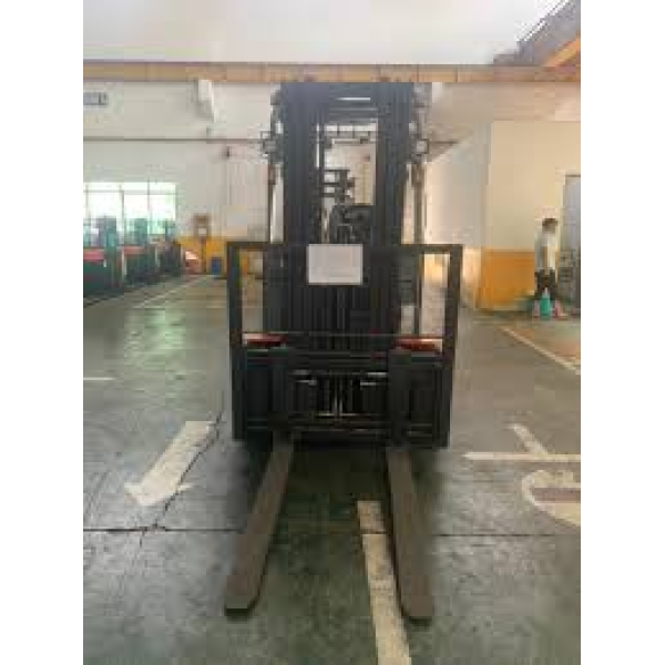 Xe Nâng Toyota UMW