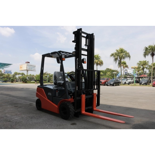 Xe nâng điện Lithium ngồi lái Toyota 8FBN 1.5T - 3.0T