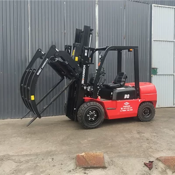 Xe Nâng Kẹp Gỗ 
