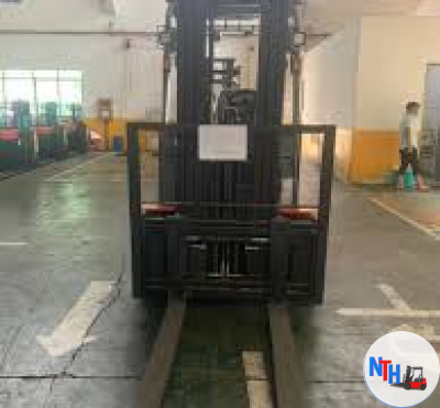 Xe Nâng Toyota UMW