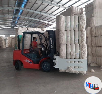 Xe kẹp vuông